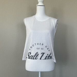 ⭐️3 for $10⭐️ Salt life flowy crop
